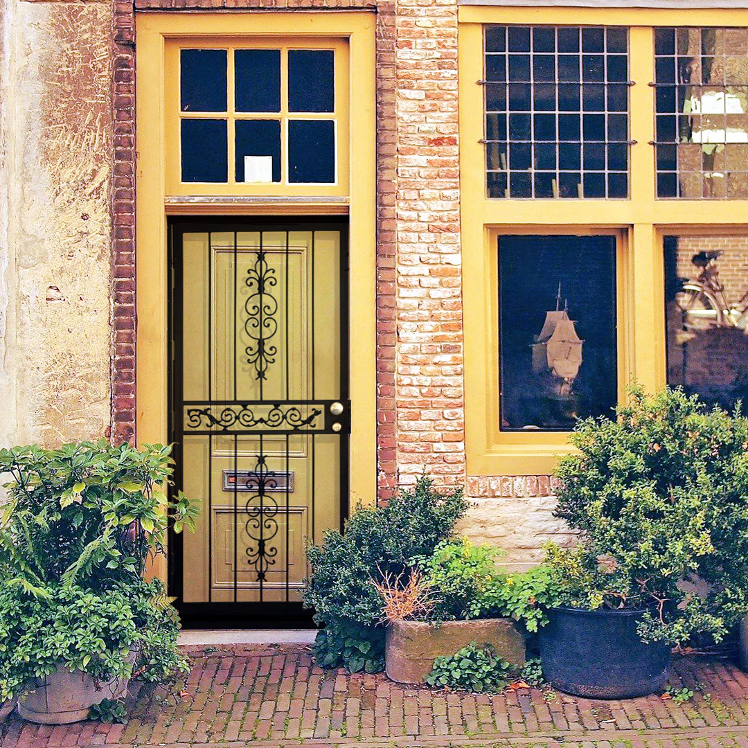 837 Universal Series Storm Door